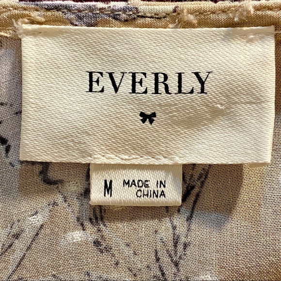 Last chance! Everly Miss My Love Tie Sleeve Top - Picture 4 of 5